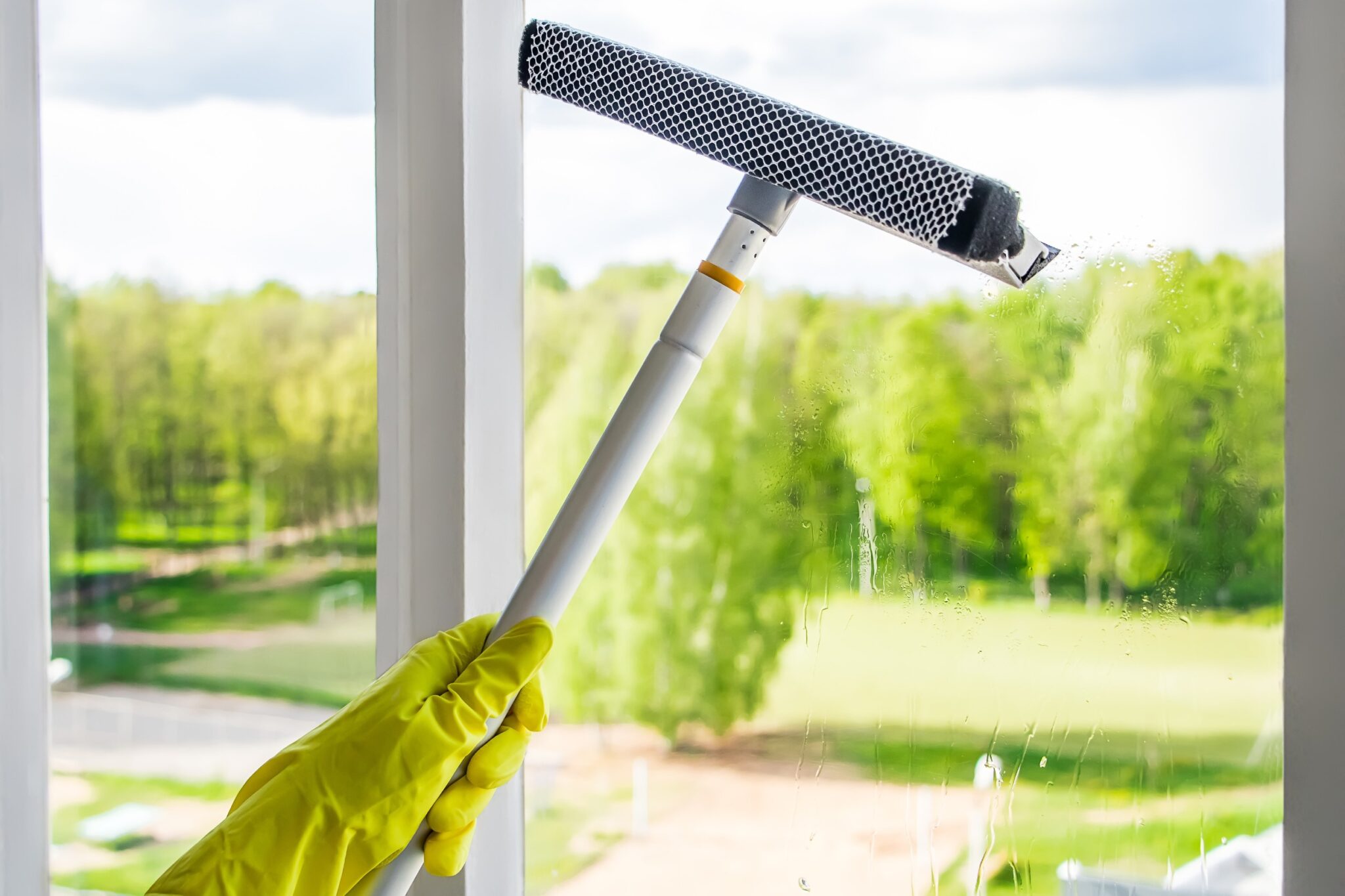 How a Water-Fed Pole System Enhances Window Cleaning | Blog